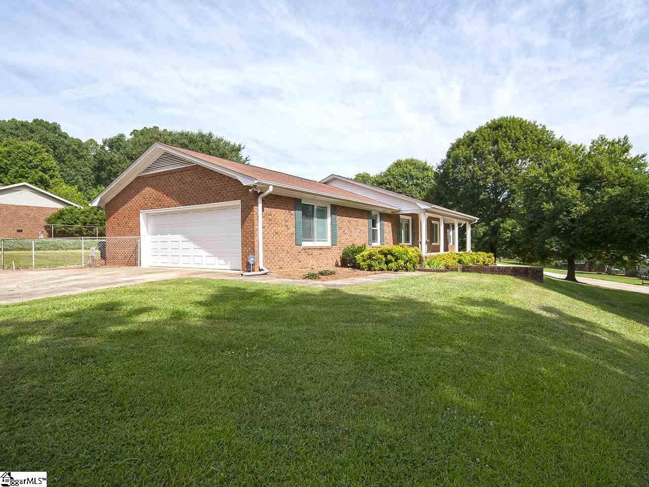 201 Timbrooke Way Easley, SC 29642 - Photo 27 of 31 Gallery Image 27