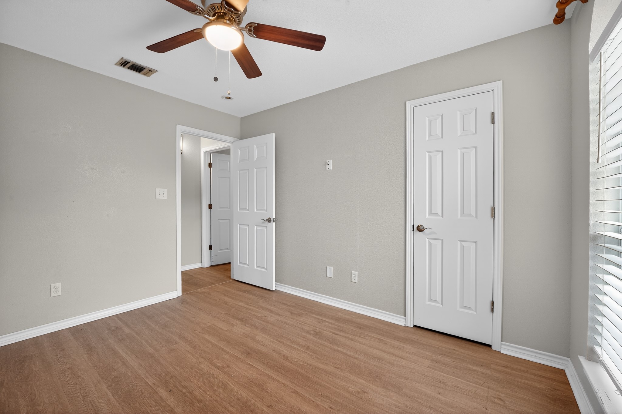 102 Hummingbird Lane Lockhart, TX 78644 - Photo 15 of 30 Bedroom #3