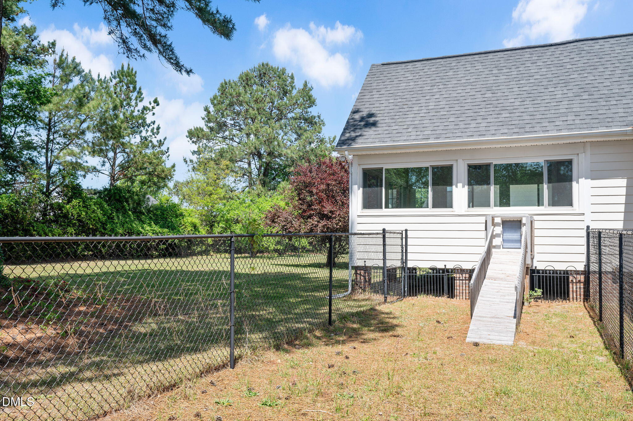 7012 Field Hill Road Raleigh, NC 27603 - Photo 33 of 37