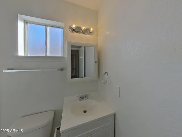 $1,939 | 1013 West Anderson Drive, Phoenix, AZ 85023