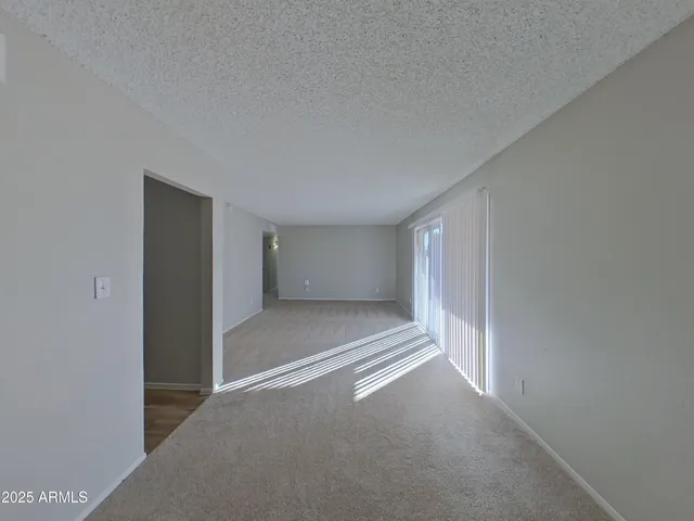 $1,939 | 1013 West Anderson Drive, Phoenix, AZ 85023