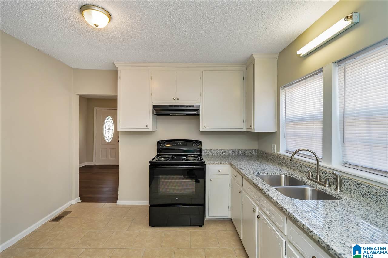 129 Elbert Davis Street Talladega, AL 35160 - Photo 2 of 17