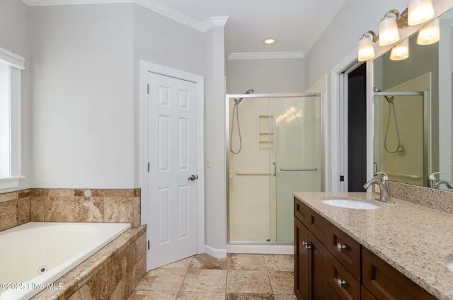 $2,645 | 355 Club Court, Wilmington, NC 28412