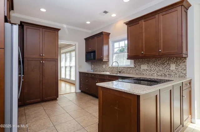 $2,645 | 355 Club Court, Wilmington, NC 28412