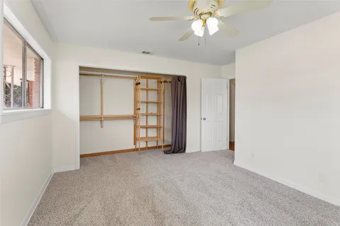 $299,000 | 3601 East Jasmine Street, Pearland, TX 77581