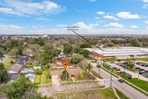 $299,000 | 3601 East Jasmine Street, Pearland, TX 77581