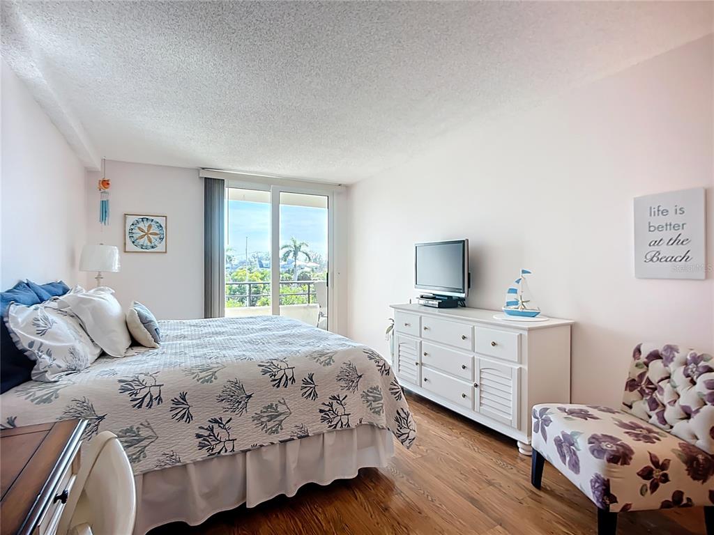 6415 Midnight Pass Road, Unit 306 Sarasota, FL 34242 - Photo 35 of 64