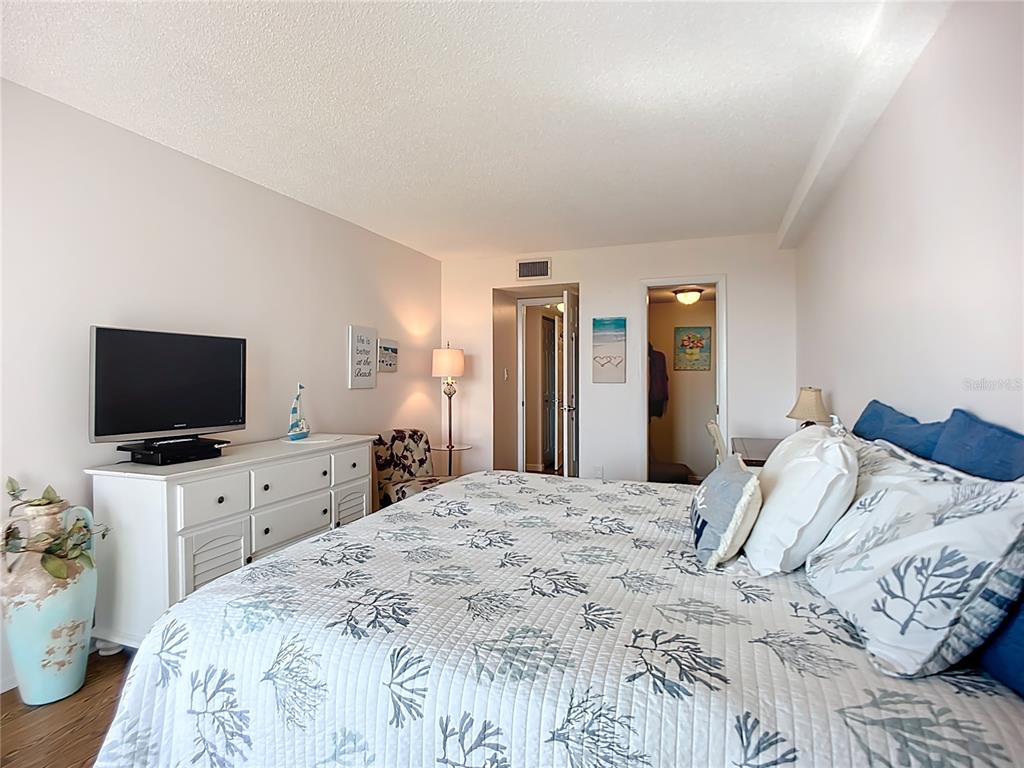 6415 Midnight Pass Road, Unit 306 Sarasota, FL 34242 - Photo 38 of 64