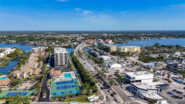 $595,800 | 6415 Midnight Pass Road, Unit 306, Sarasota, FL 34242