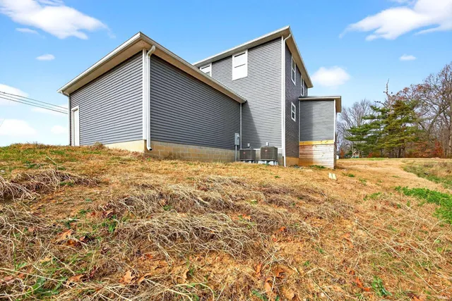 $589,000 | 1192 Greer Lane, Springville, IN 47462