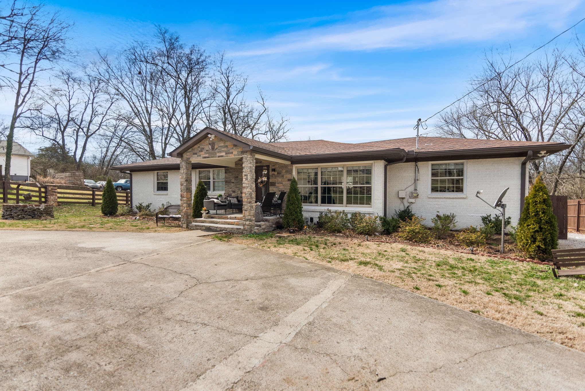 602 Larkin Springs Road Madison, TN 37115 - Photo 3 of 47