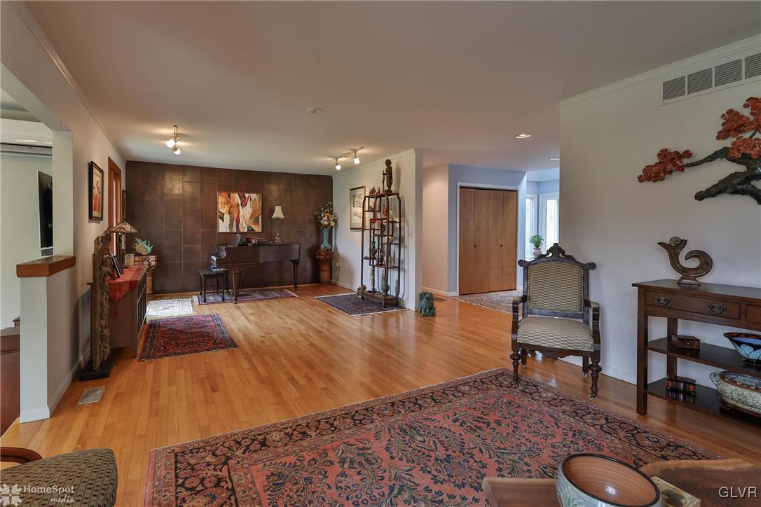 6338 Ridge Road Zionsville, PA 18092 - Photo 9 of 50 Gallery Image 9