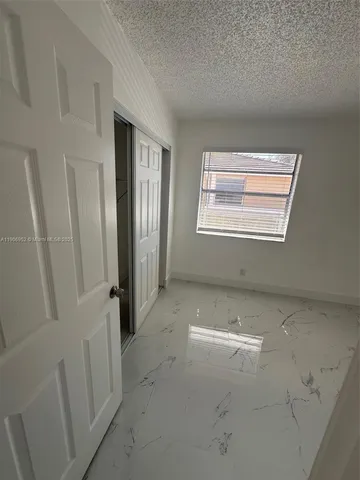 $2,200 | 1021 Twin Lakes Drive, Unit 28H, Coral Springs, FL 33071