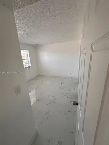 $2,200 | 1021 Twin Lakes Drive, Unit 28H, Coral Springs, FL 33071