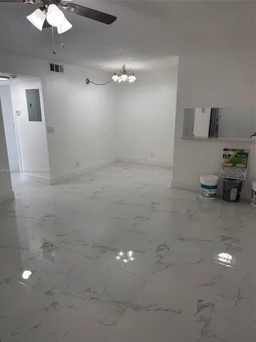 $2,200 | 1021 Twin Lakes Drive, Unit 28H, Coral Springs, FL 33071