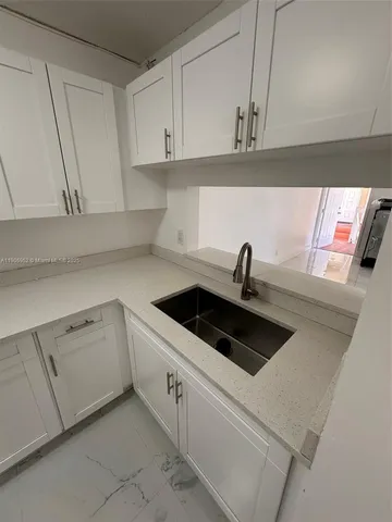 $2,200 | 1021 Twin Lakes Drive, Unit 28H, Coral Springs, FL 33071