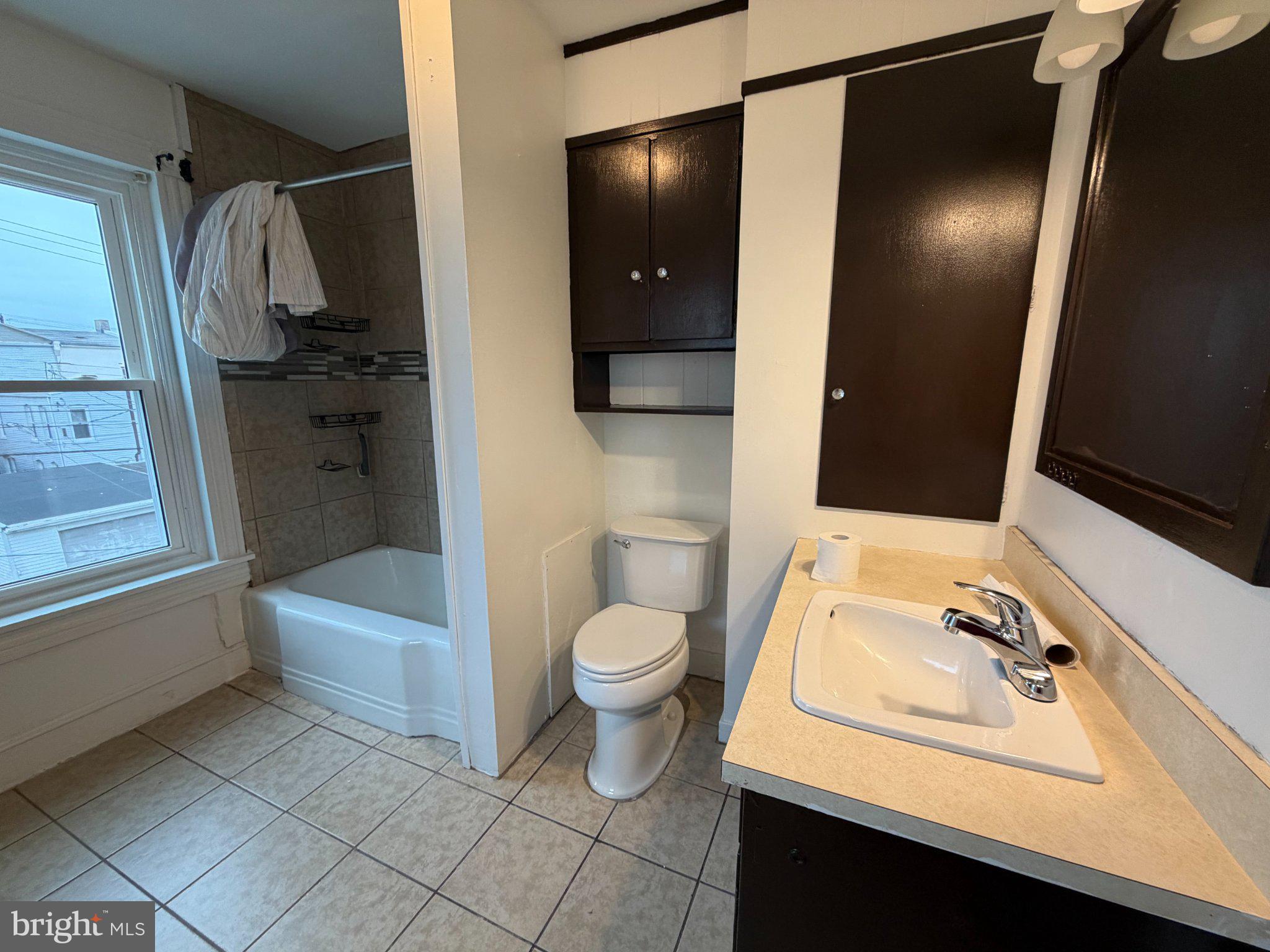 928 Mulberry Street Reading, PA 19604 - Photo 13 of 21 Modern bathroom with natural light.