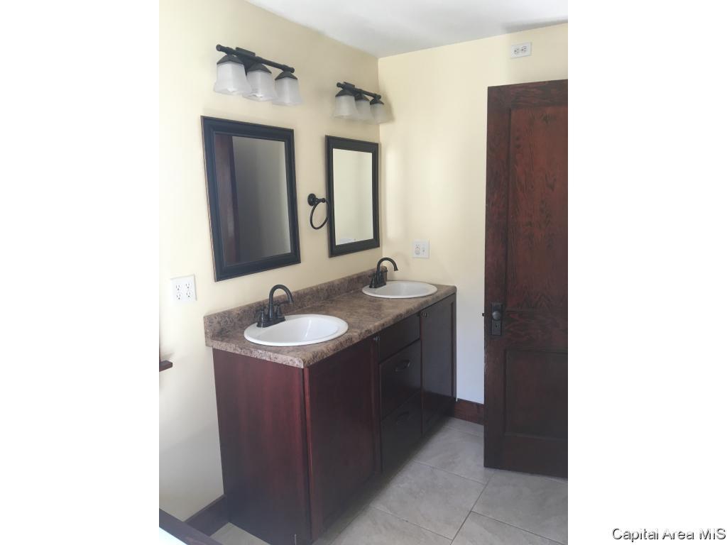 1443 North 5th Street Springfield, IL 62702 - Photo 8 of 22