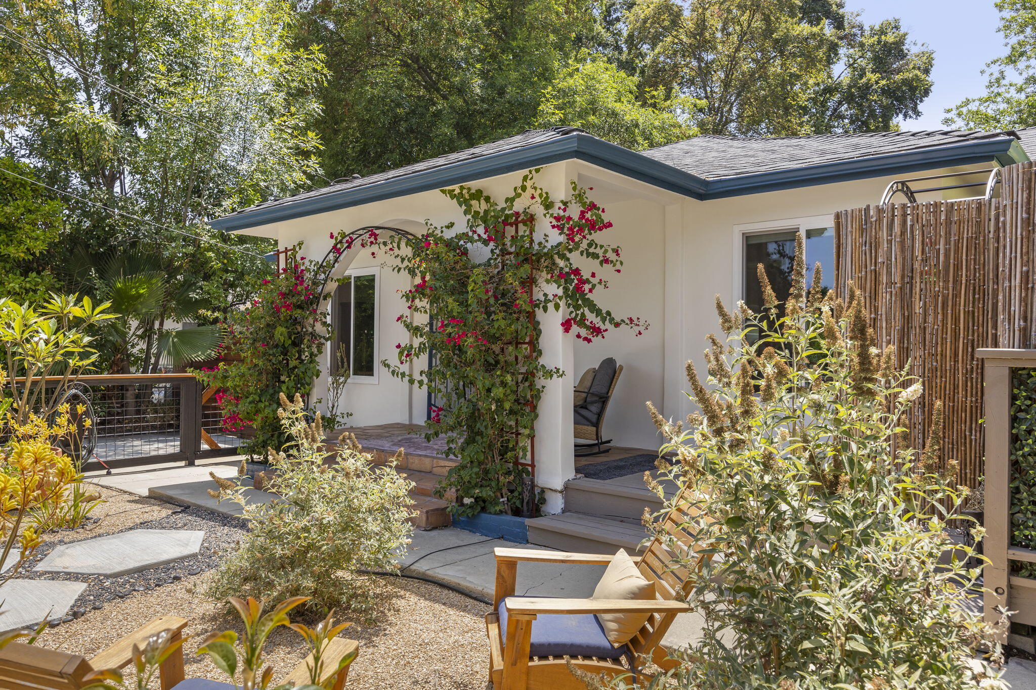 301 Park Road Ojai, CA 93023 - Photo 4 of 38 an outdoor space with plants