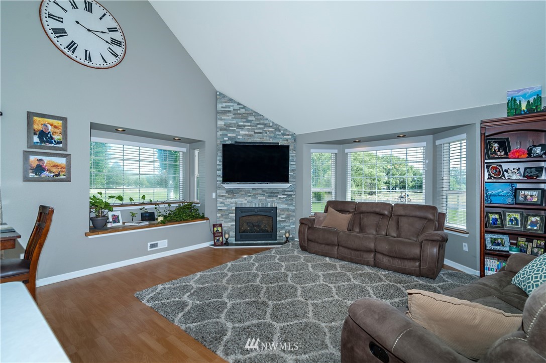 201 Lenes Road Ellensburg, WA 98926 - Photo 4 of 40 Gallery Image 4