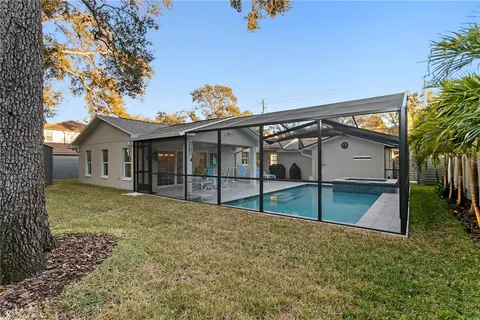 $975,000 | 4215 West Palmira Avenue, Tampa, FL 33629