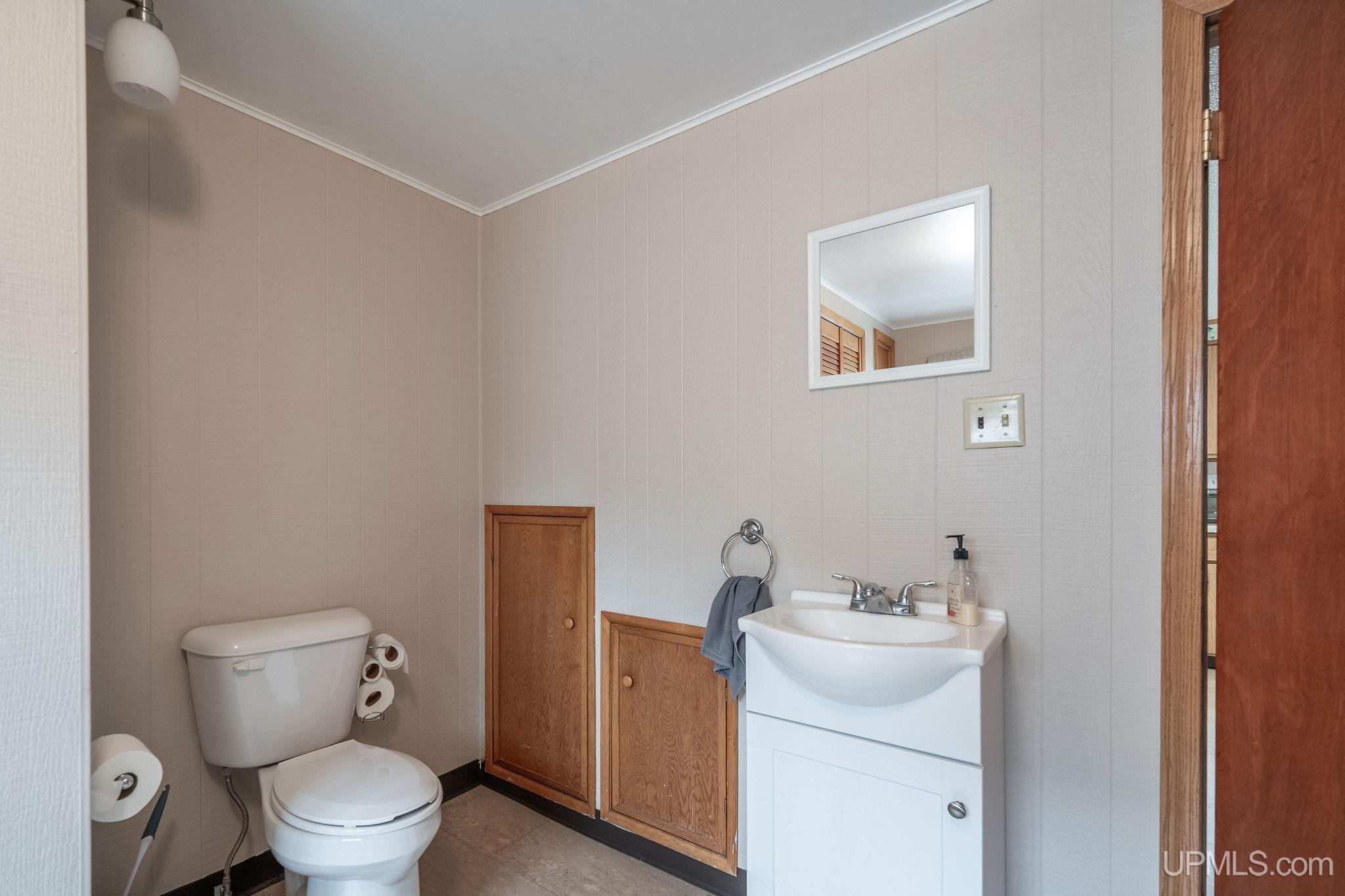 756 Michigan Street Ishpeming, MI 49849 - Photo 17 of 41 Gallery Image 17