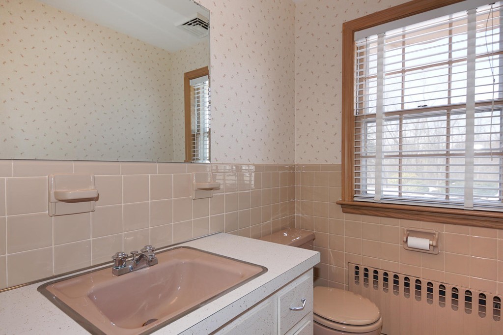 30 Ridge Street Winchester, MA 01890 - Photo 15 of 27