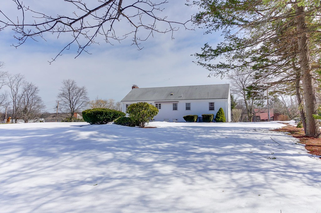 30 Ridge Street Winchester, MA 01890 - Photo 2 of 27
