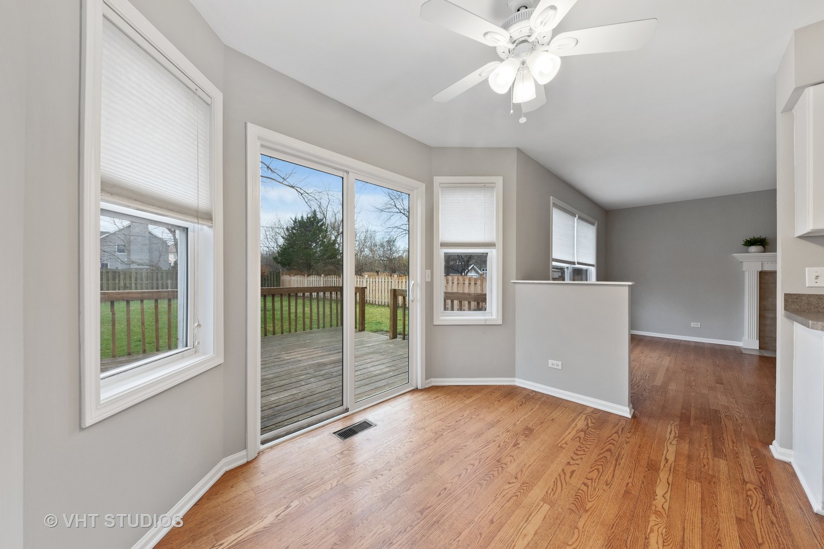 2286 Manchester Road Wheaton, IL 60187 - Photo 8 of 22 Gallery Image 8