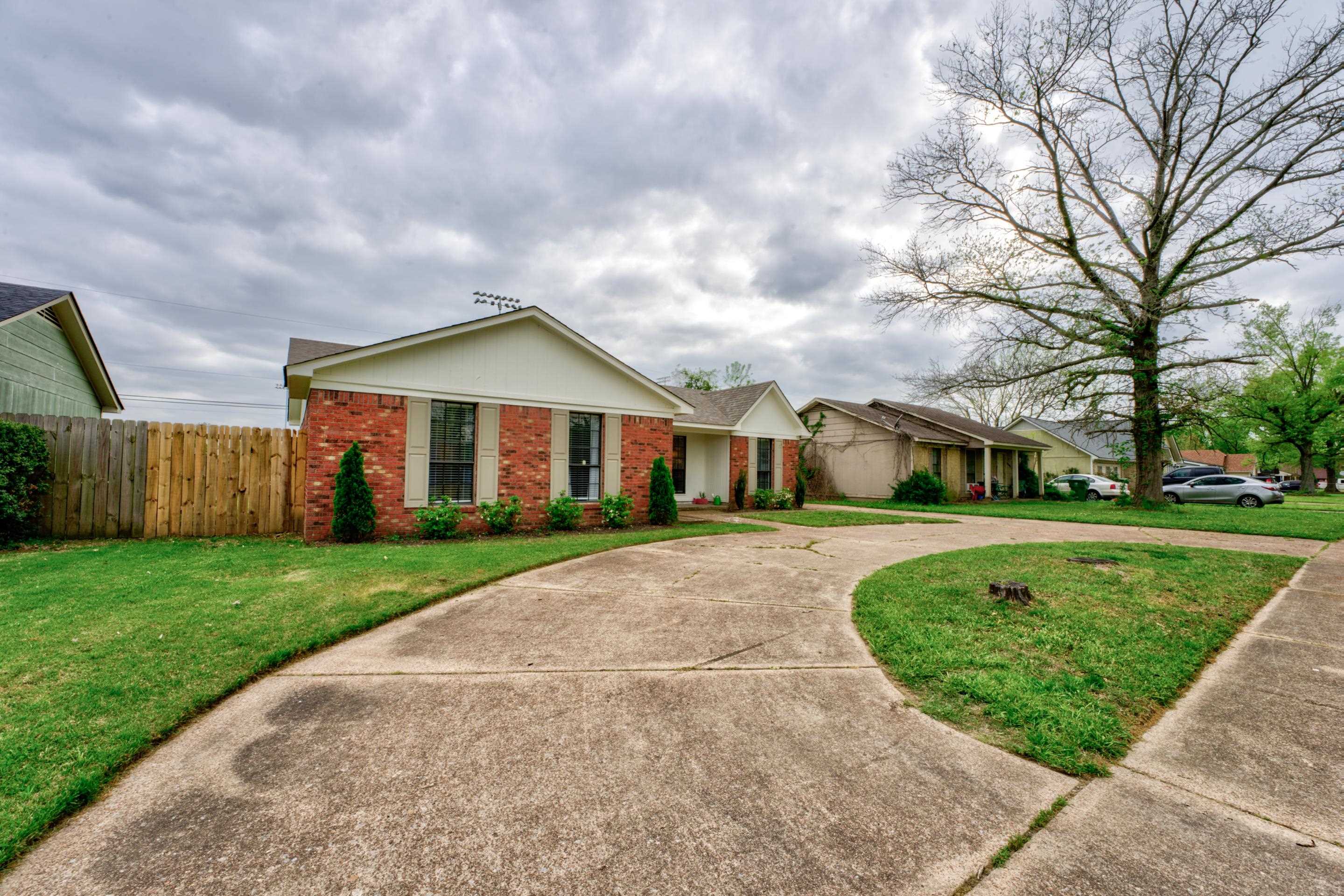 4245 Autumn Sun Road Millington, TN 38053 - Photo 2 of 22 Gallery Image 2