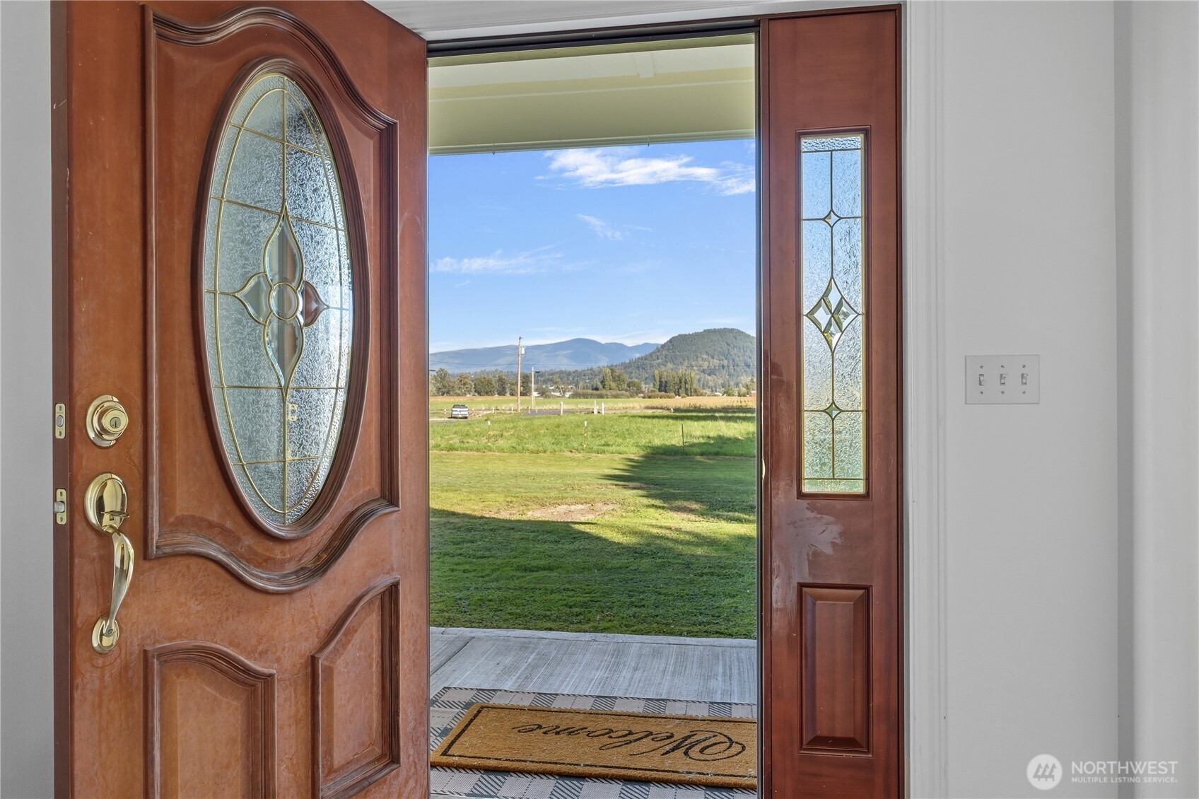 17166 Dike Road Mount Vernon, WA 98273 - Photo 7 of 40 Gallery Image 7