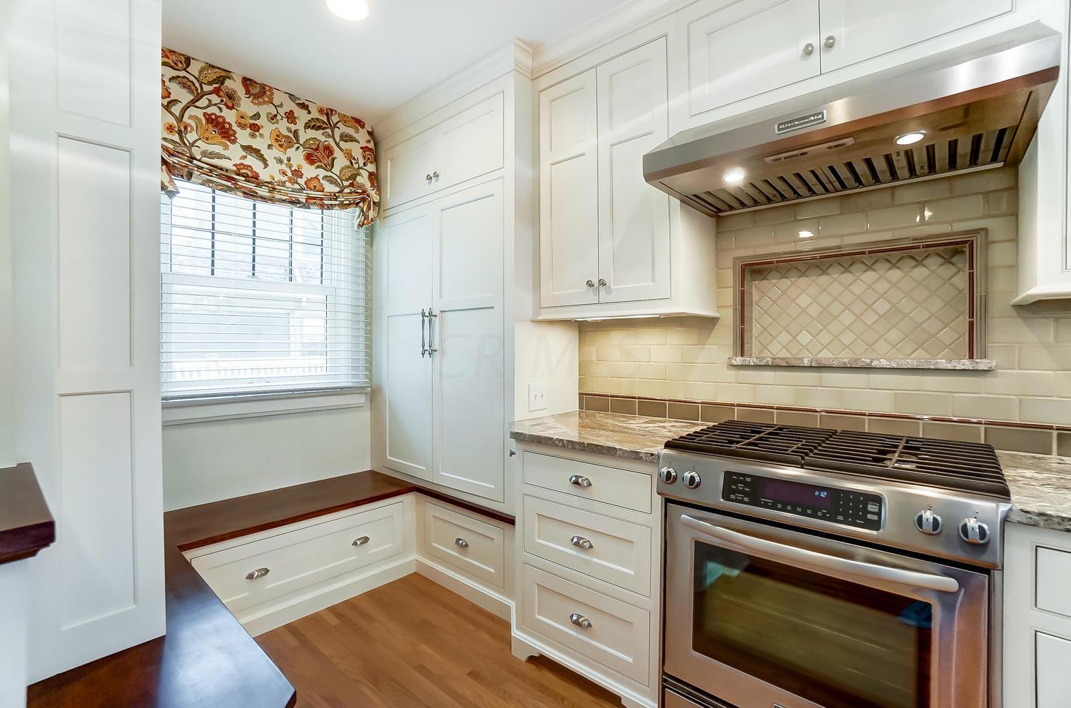 2040 Wickford Road Columbus, OH 43221 - Photo 19 of 43