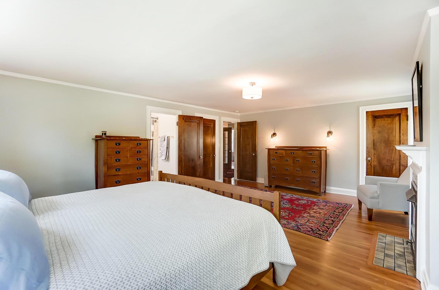 2040 Wickford Road Columbus, OH 43221 - Photo 22 of 43