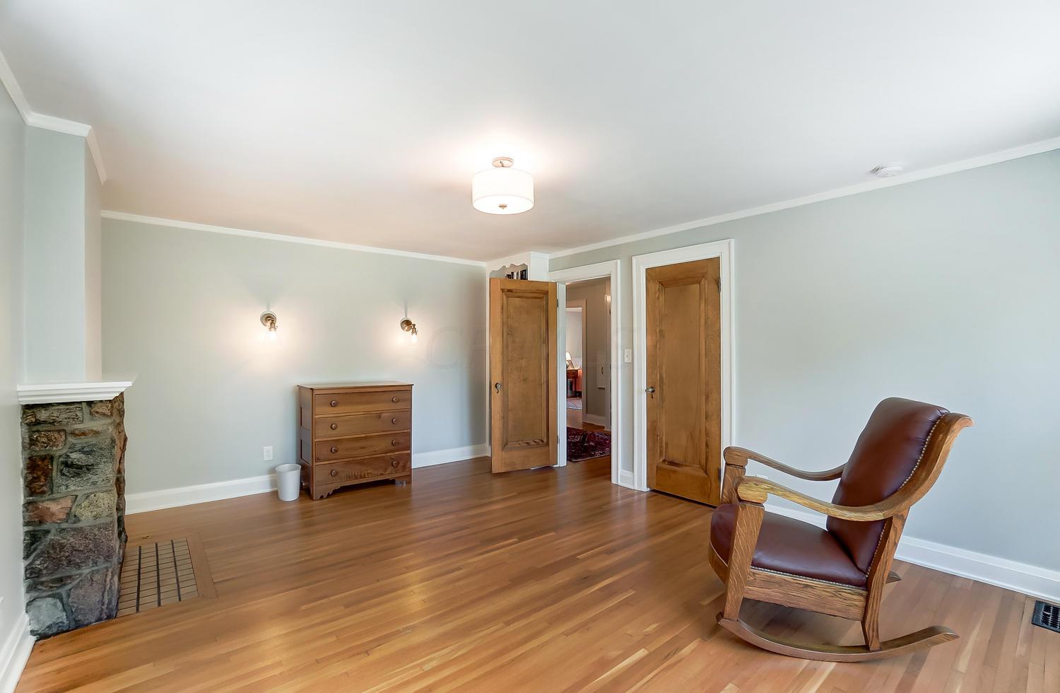 2040 Wickford Road Columbus, OH 43221 - Photo 26 of 43