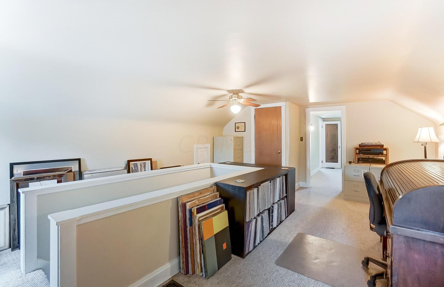 2040 Wickford Road Columbus, OH 43221 - Photo 32 of 43