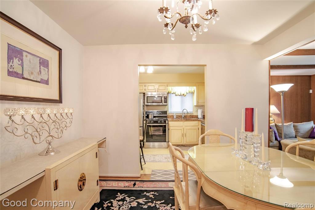 19670 Roslyn Road Detroit, MI 48221 - Photo 21 of 48