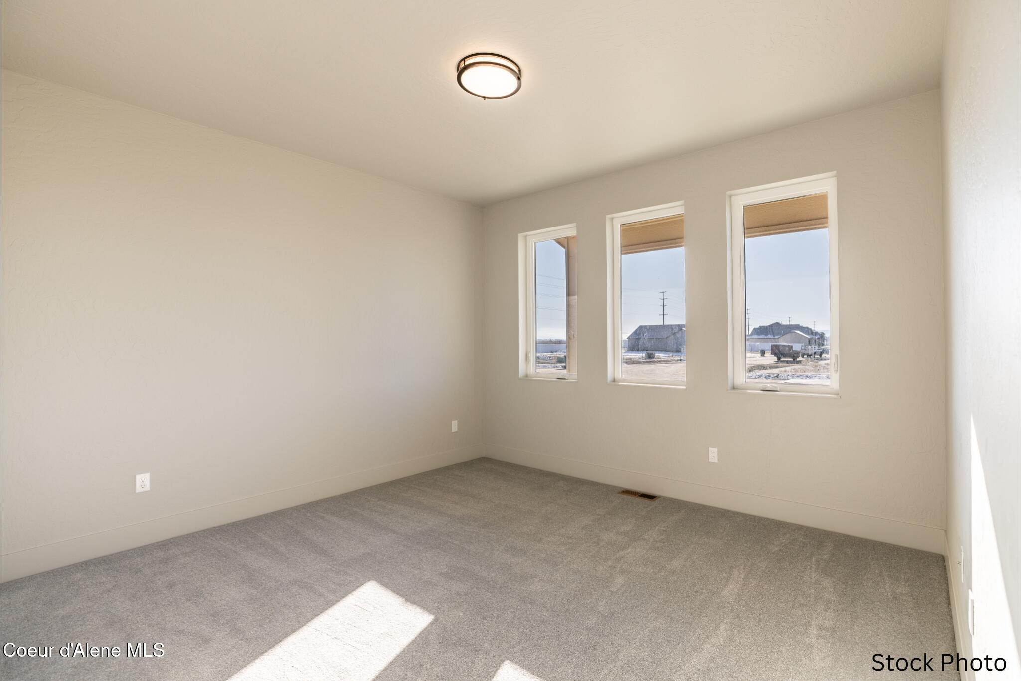 6532 West Constantine Lane Rathdrum, ID 83858 - Photo 12 of 15 Olympia Guest Bed 2 Windows