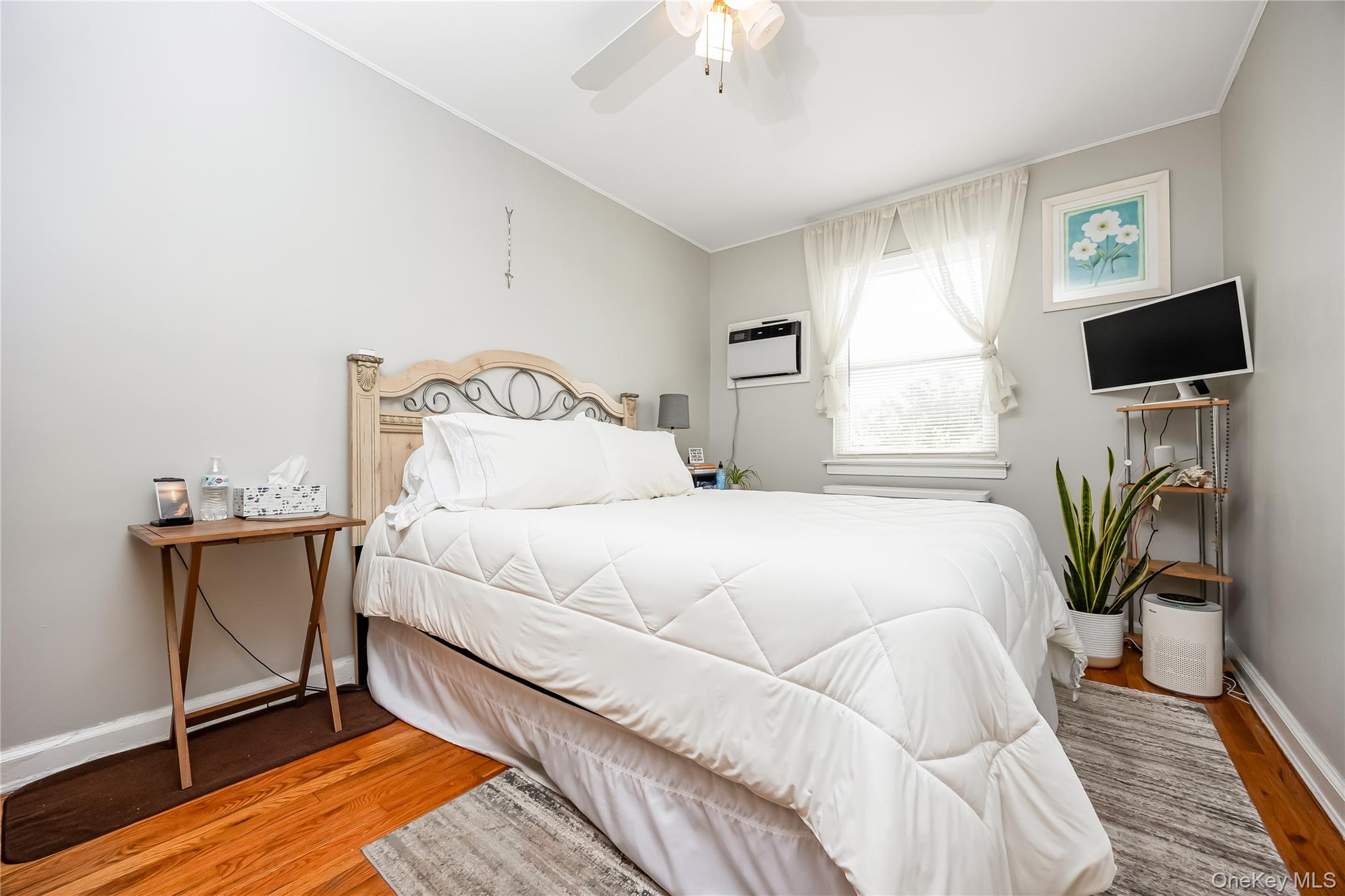 76-12 58th Road Queens, NY 11379 - Photo 6 of 19 Gallery Image 6