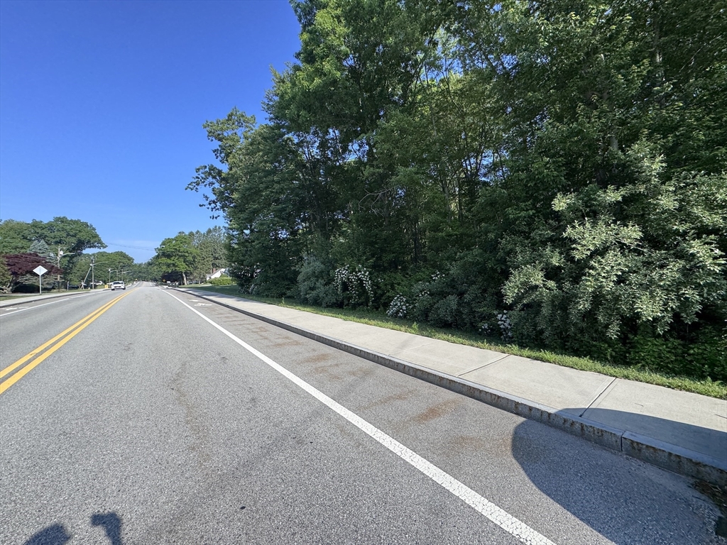 36 Lake Parkway Webster, MA 01570 - Photo 8 of 8 a view of a street
