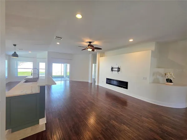 $2,950 | 730 Straw Lake Drive, Brandon, FL 33510