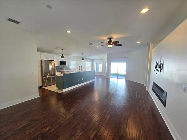 $2,950 | 730 Straw Lake Drive, Brandon, FL 33510