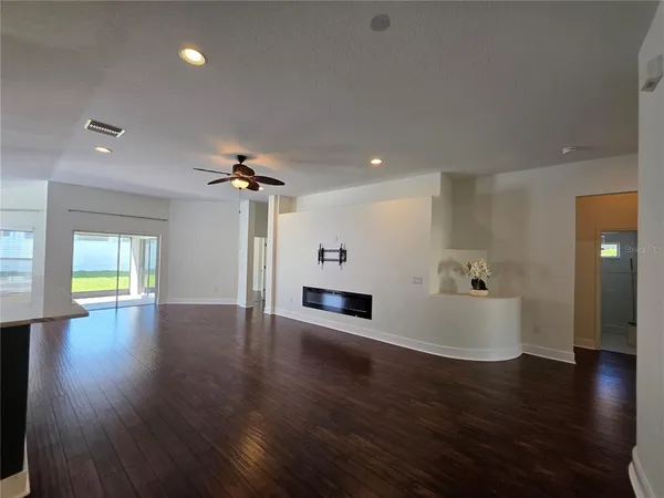 $3,200 | 730 Straw Lake Drive, Brandon, FL 33510