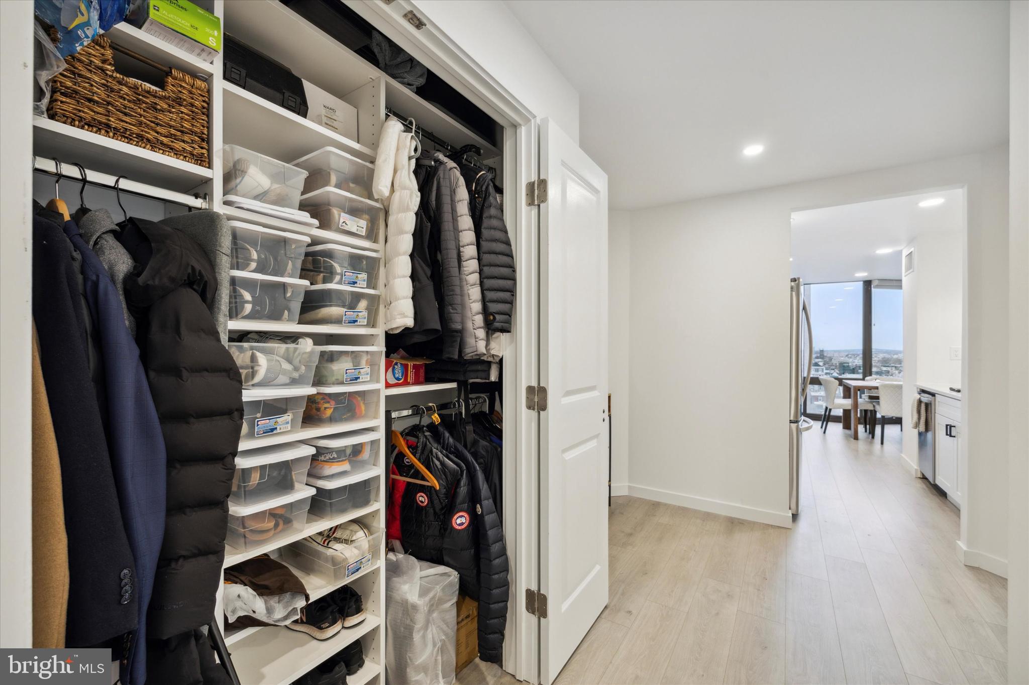 2018 Walnut Street, Unit 11L Philadelphia, PA 19103 - Photo 22 of 33