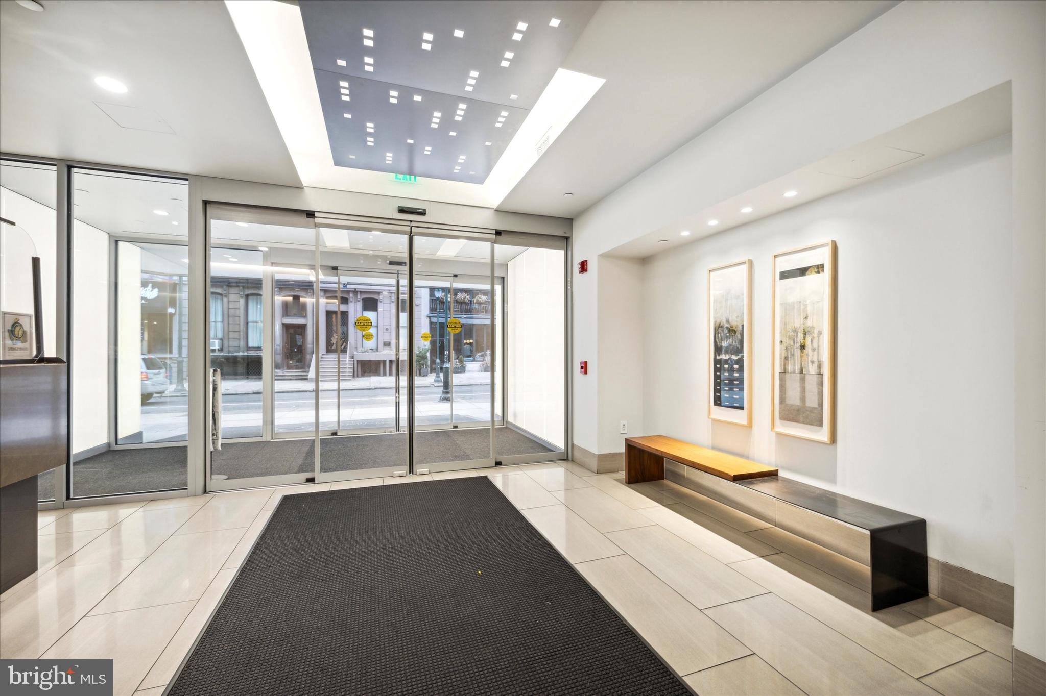 2018 Walnut Street, Unit 11L Philadelphia, PA 19103 - Photo 25 of 33