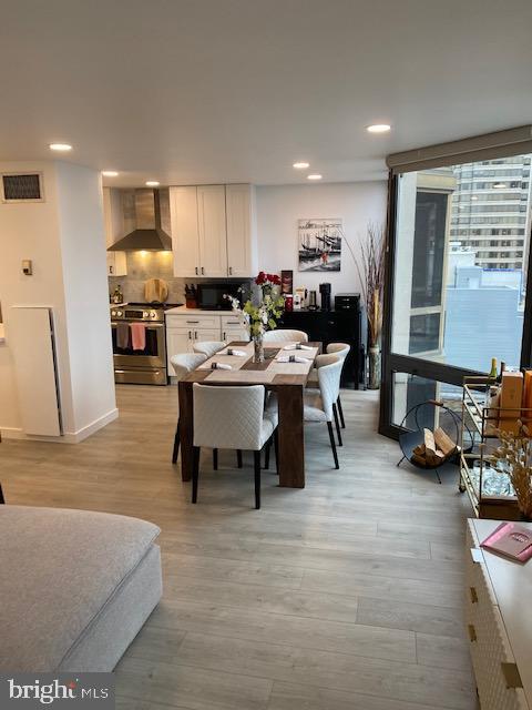 2018 Walnut Street, Unit 11L Philadelphia, PA 19103 - Photo 10 of 33