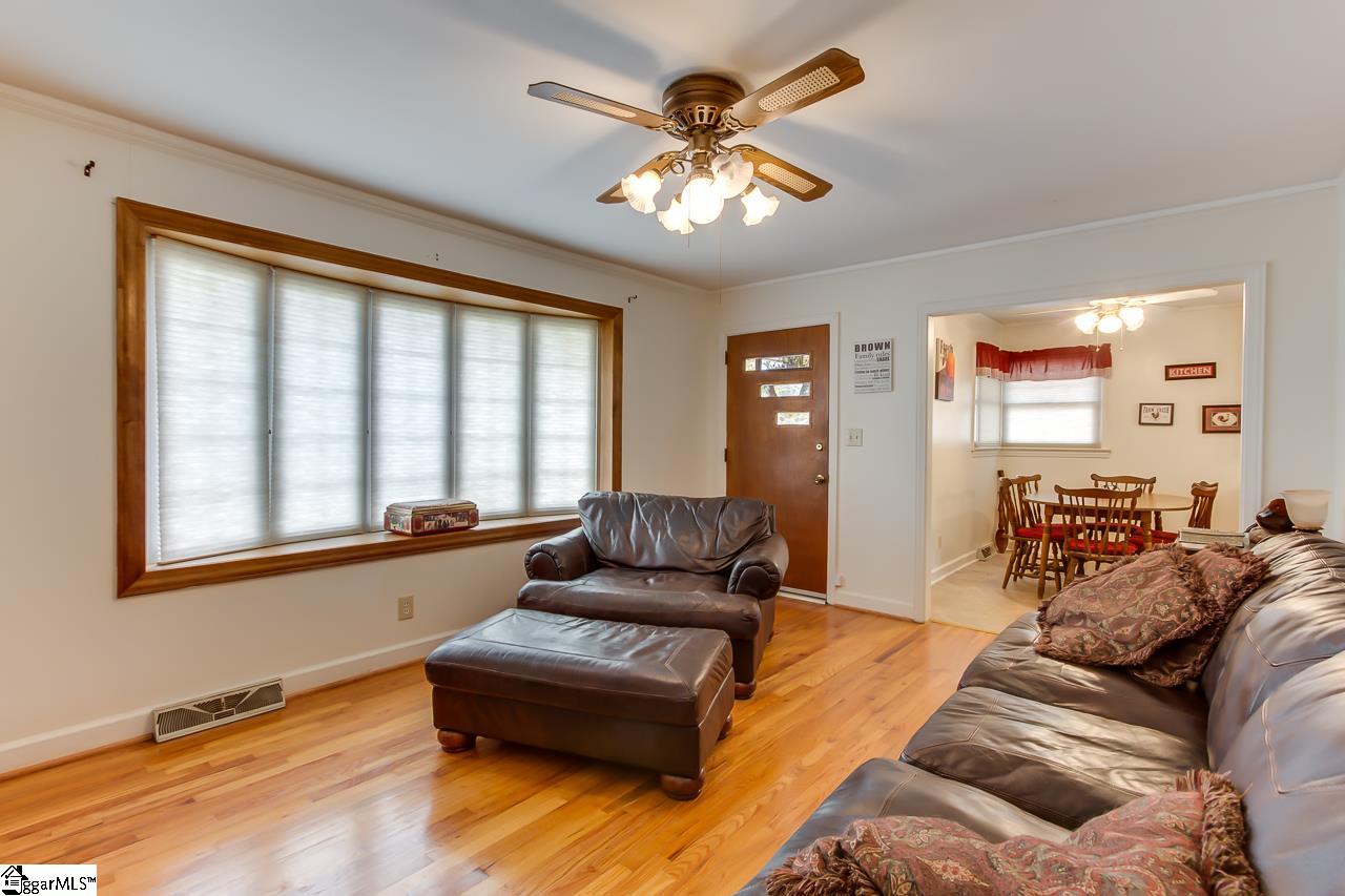 305 Holland Ford Road Pelzer, SC 29669 - Photo 8 of 31