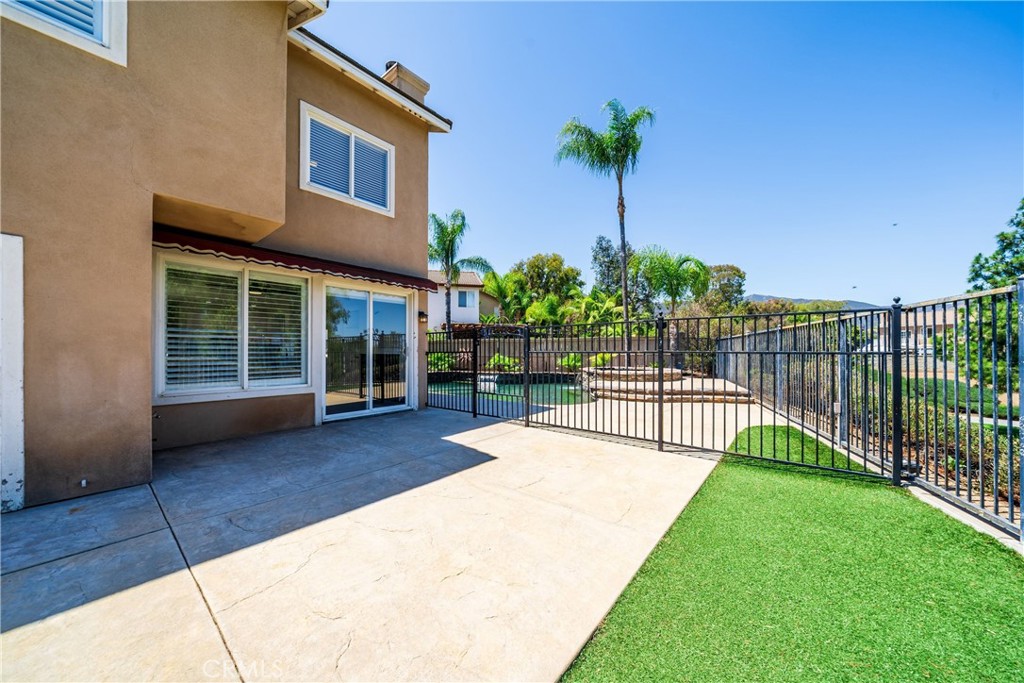3306 Rochelle Lane Corona, CA 92882 - Photo 47 of 73