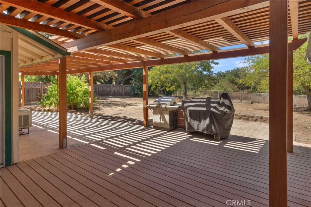 8670 Santa Rosa Road Atascadero, CA 93422 - Photo 26 of 54 Trex deck covered