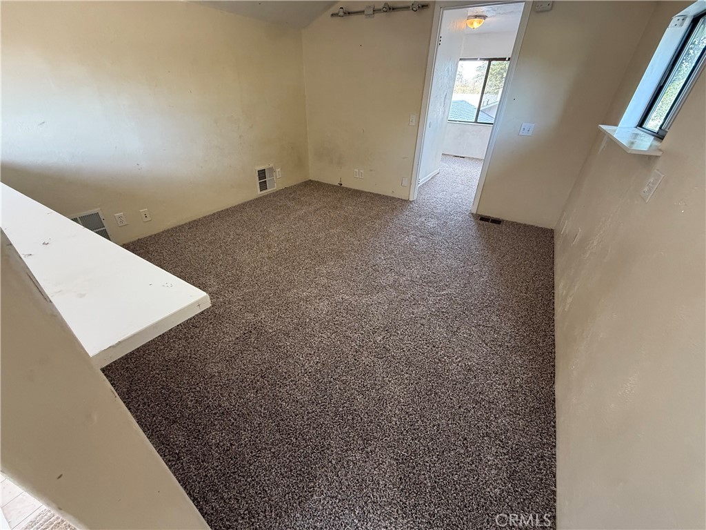 8670 Santa Rosa Road Atascadero, CA 93422 - Photo 41 of 54 New Carpet: 12.15.25