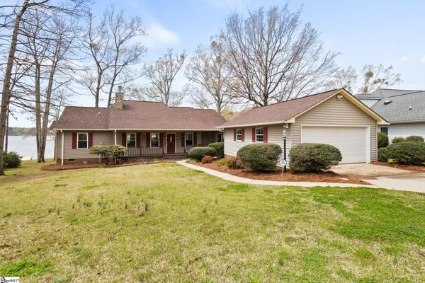 $796,000 | 351 Ridgewood Drive, Waterloo, SC 29384
